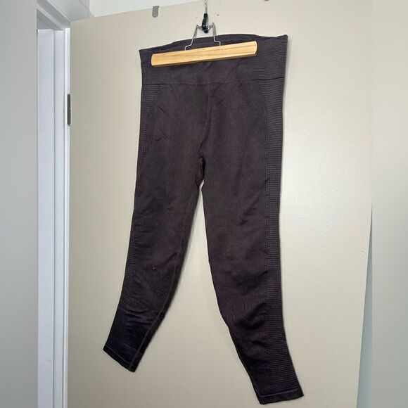 aerie Pants - Aerie chill play move leggings